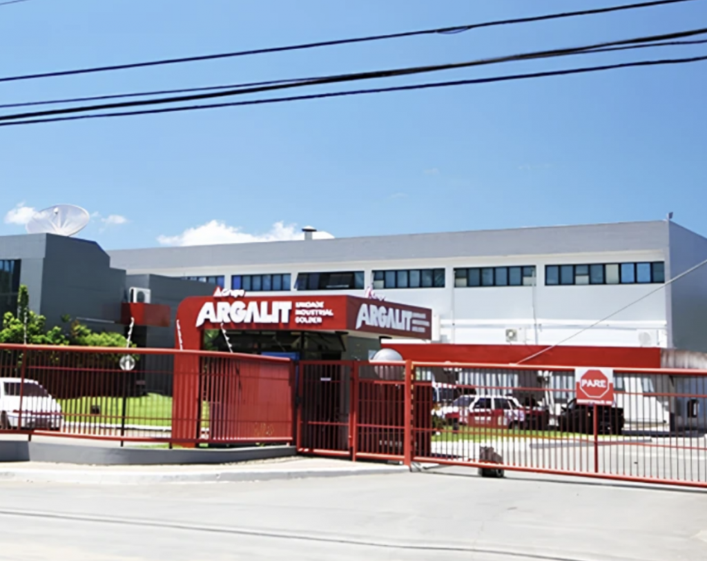 Migração do ERP para plataforma cloud gerenciada com melhoria de performance e redução de custos